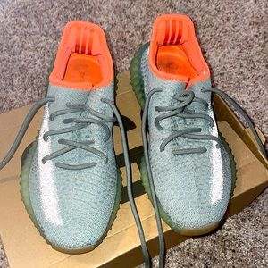 Yeezy only wore two time. Great condition and comes with original box.